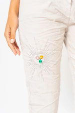 Look Mode beige jegging pants