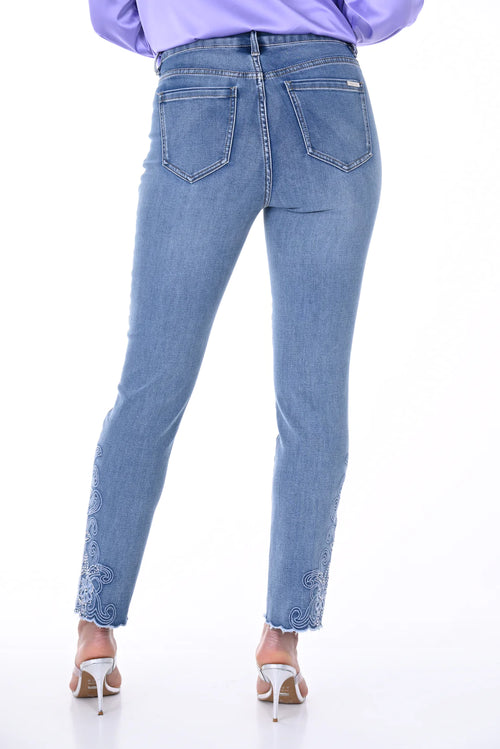 Frank Lyman #246220U  jeans